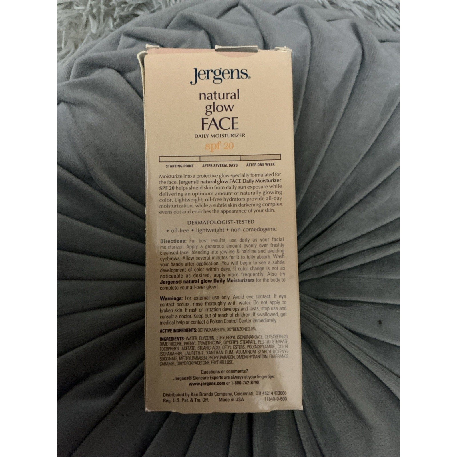 jergens natural glow face medium to tan 2.5 Oz