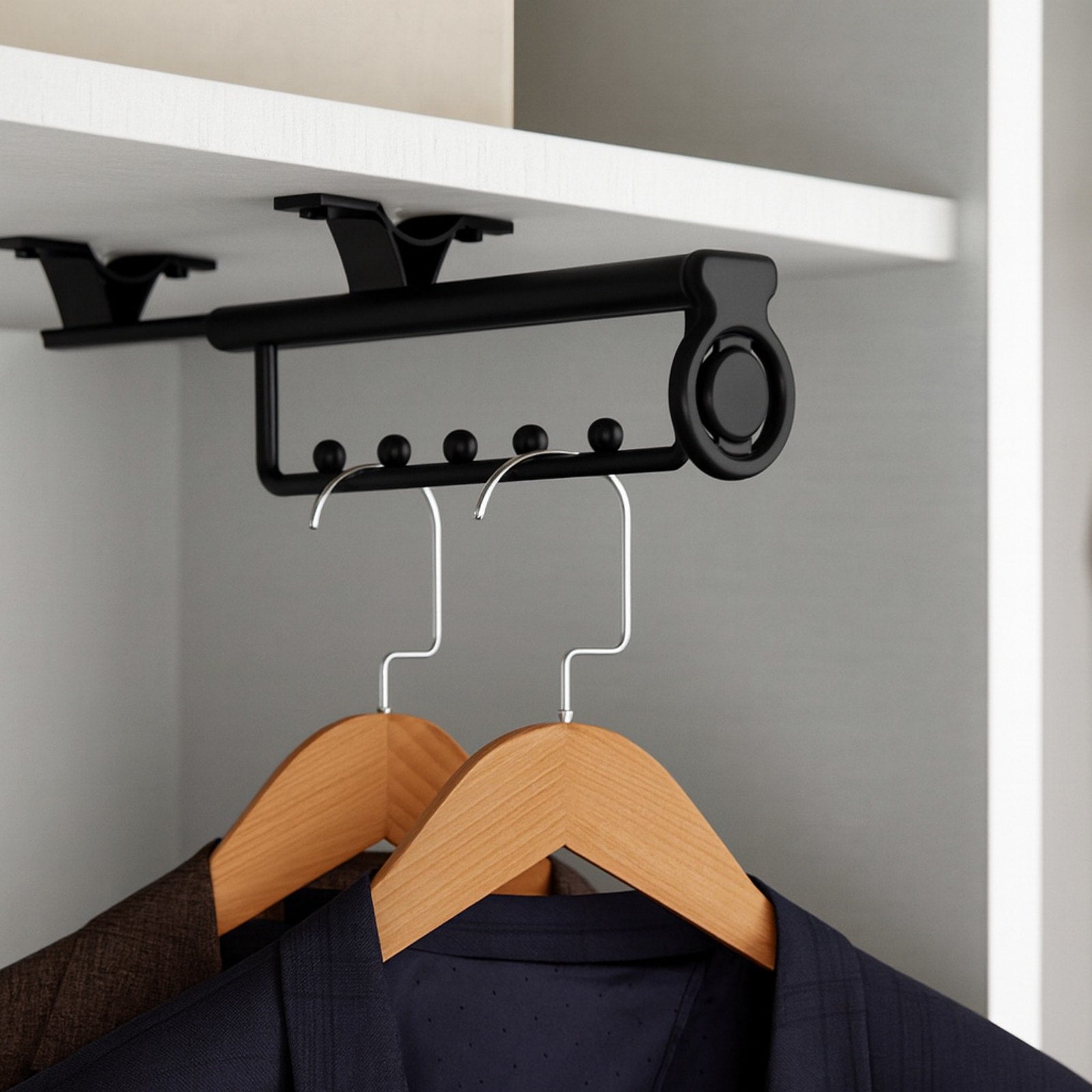 Durable Pull Out Closet Valet Rod Clothing Rail Wardrobe Hanger Storage Rack NEW