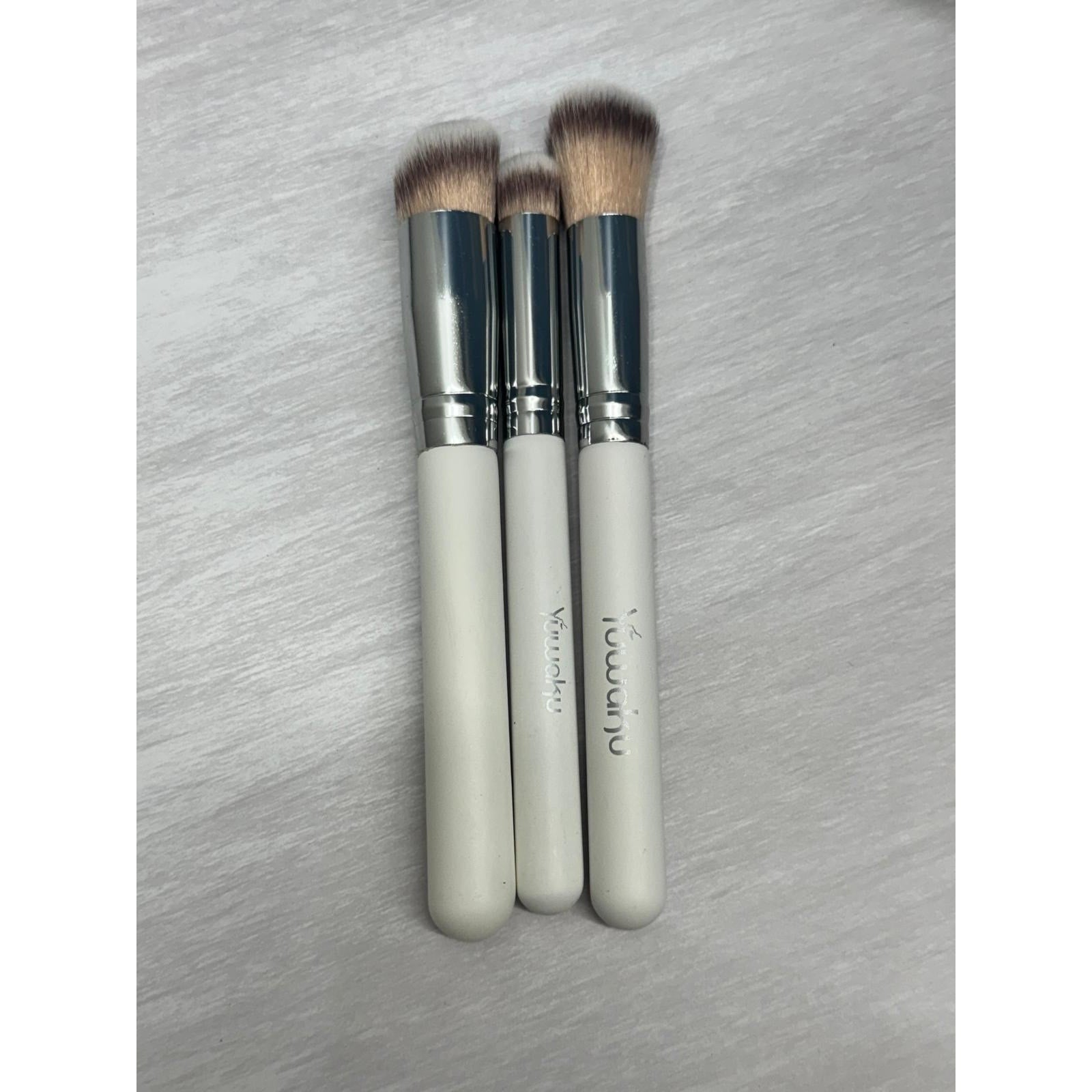 Yuwaku Premium Makeup Brush Set + Gold Rice Crystal Transparent Mask 8 pieces