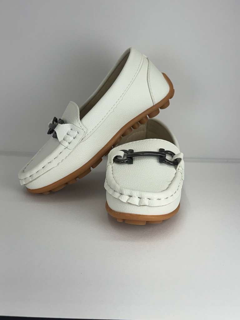 Children Moccasin Shoes Boys Fashion Leather Shoes Children Simple Flats Moccasins for School Travel Play and Various parties
