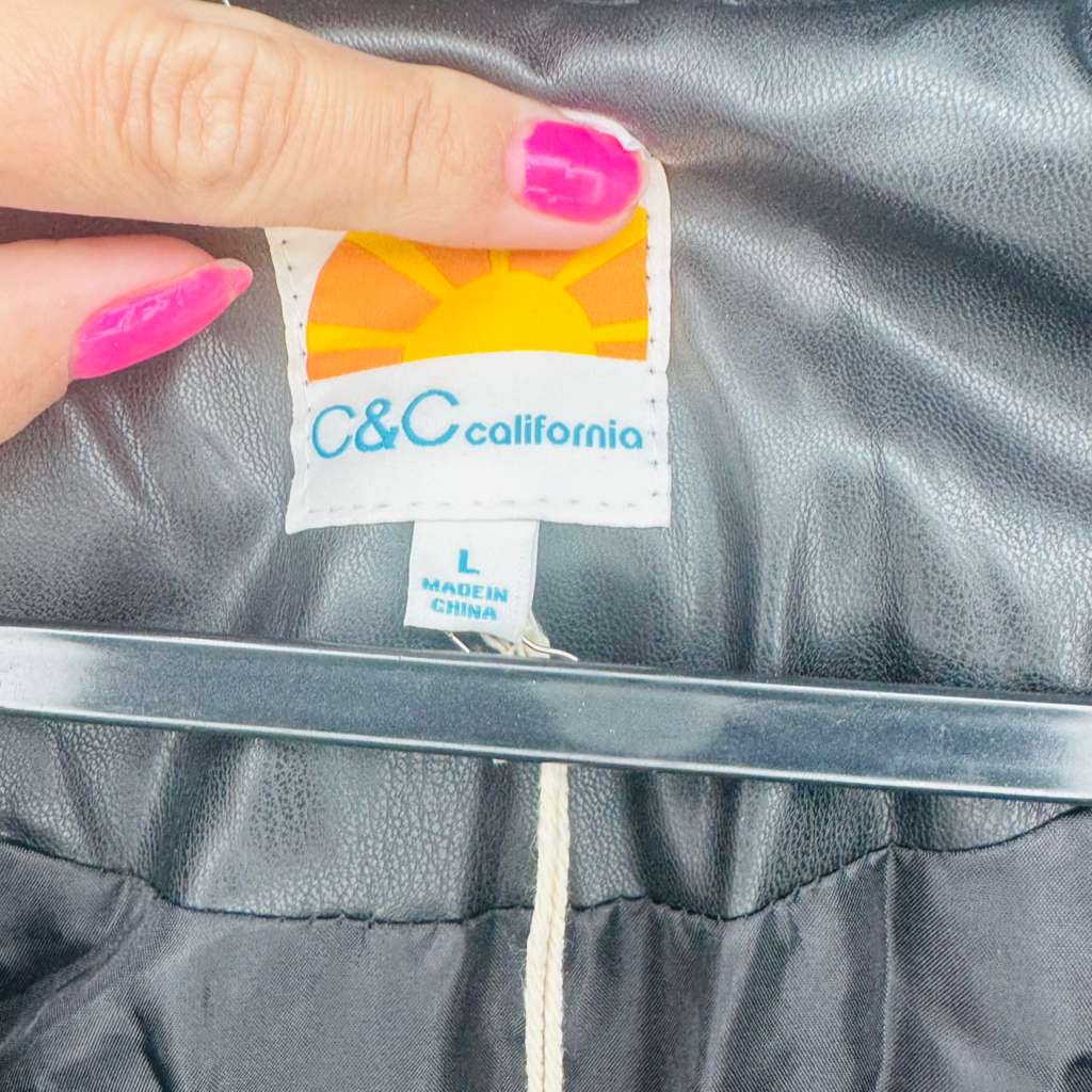 Women's C&C California black puffer jacket Size L new
